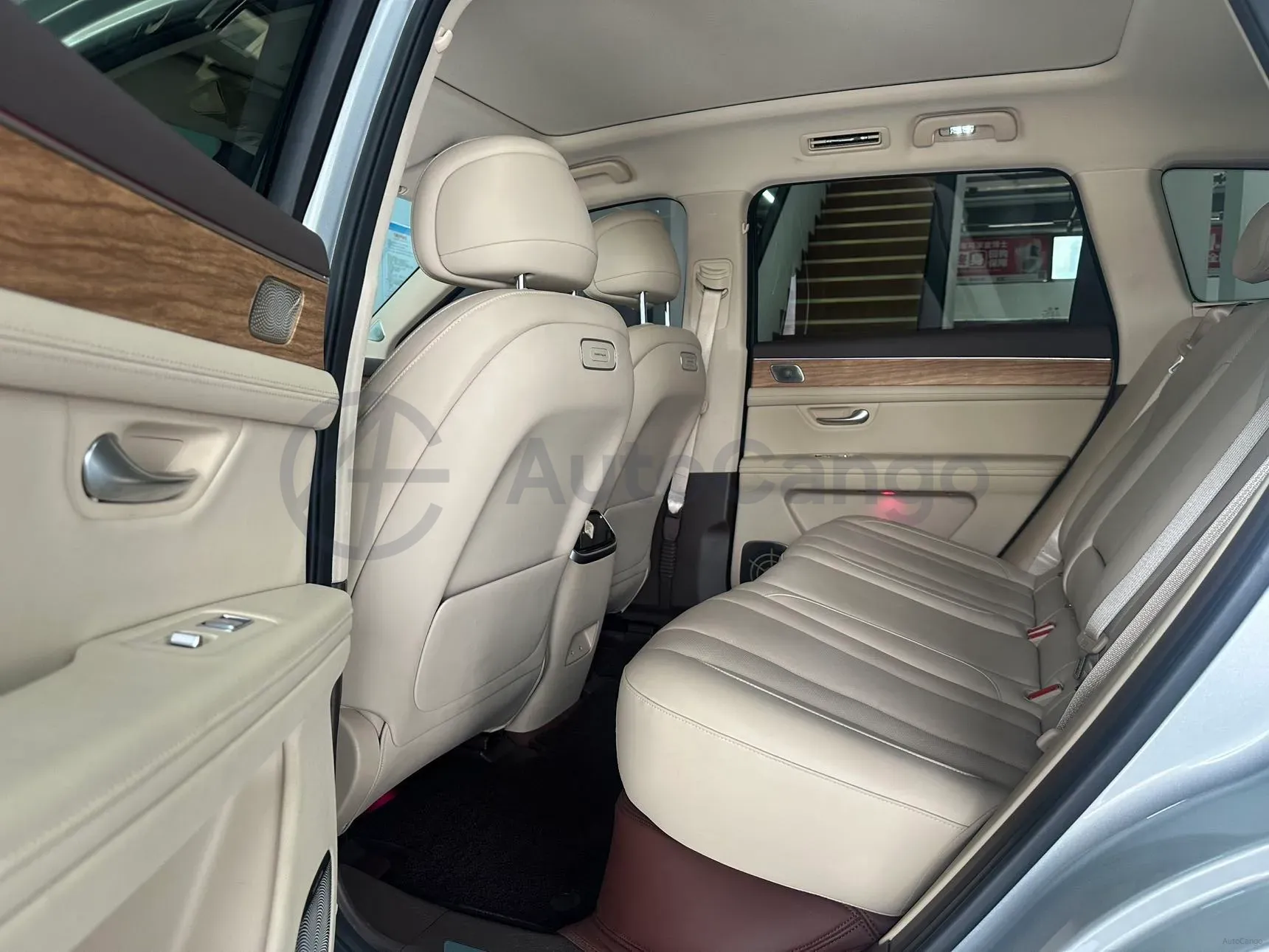 2024 Ford Transit 2.0T 143HP L4 9AT,autocango,china used car exporter,china ev exporter,chinese used car exporter,chinese used ev exporter
