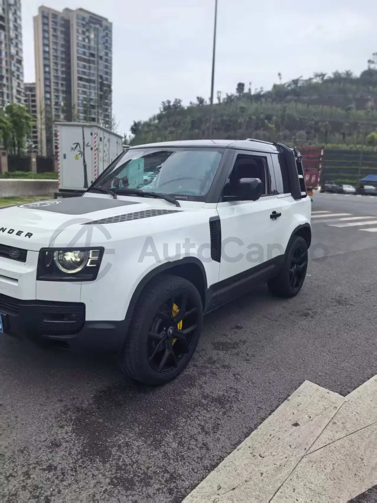 2022 Land Rover Defender 3.0T 400HP L6 8AT,autocango,china used car exporter,china ev exporter,chinese used car exporter,chinese used ev exporter