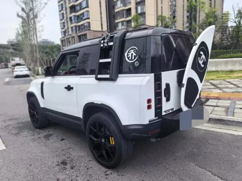 2022 Land Rover Defender 3.0T 400HP L6 8AT