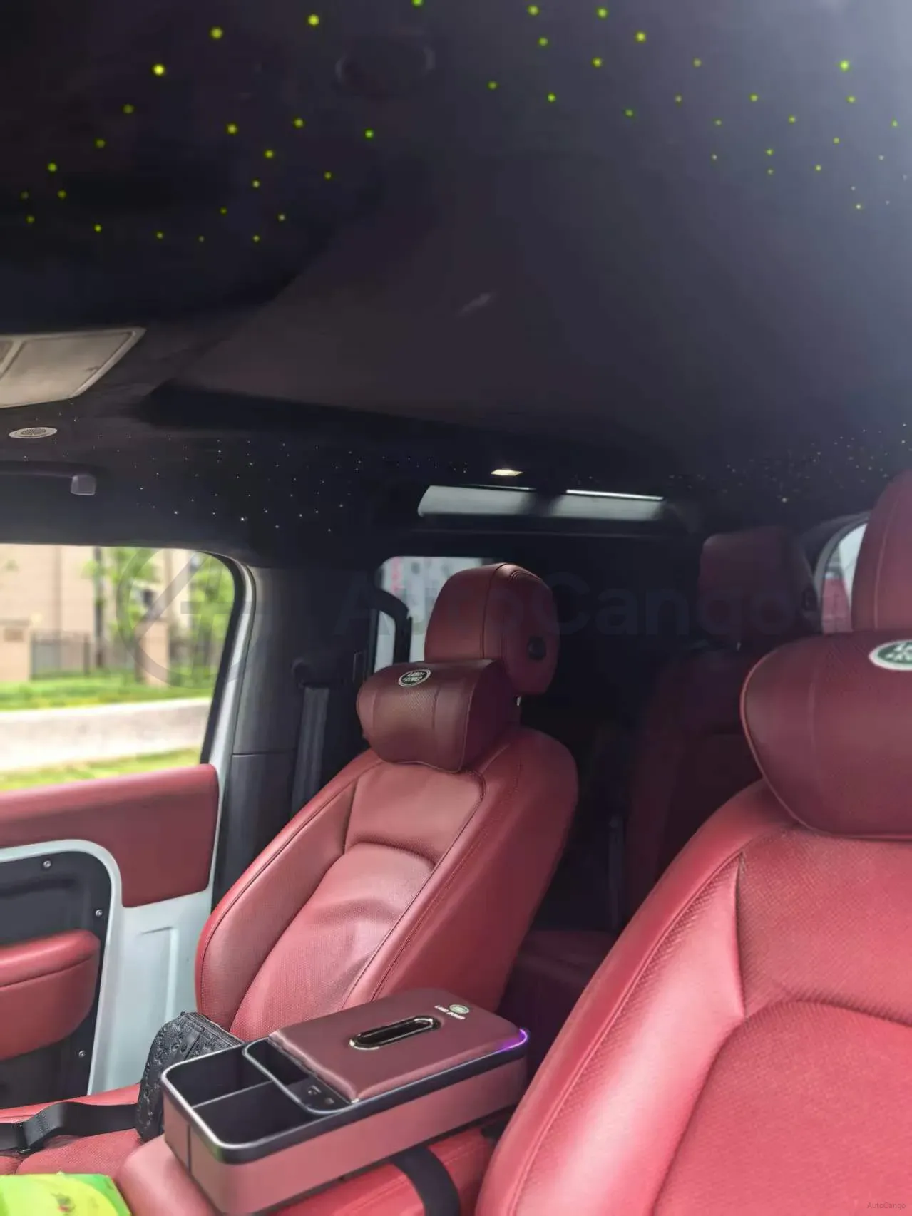 2022 Land Rover Defender 3.0T 400HP L6 8AT,autocango,china used car exporter,china ev exporter,chinese used car exporter,chinese used ev exporter
