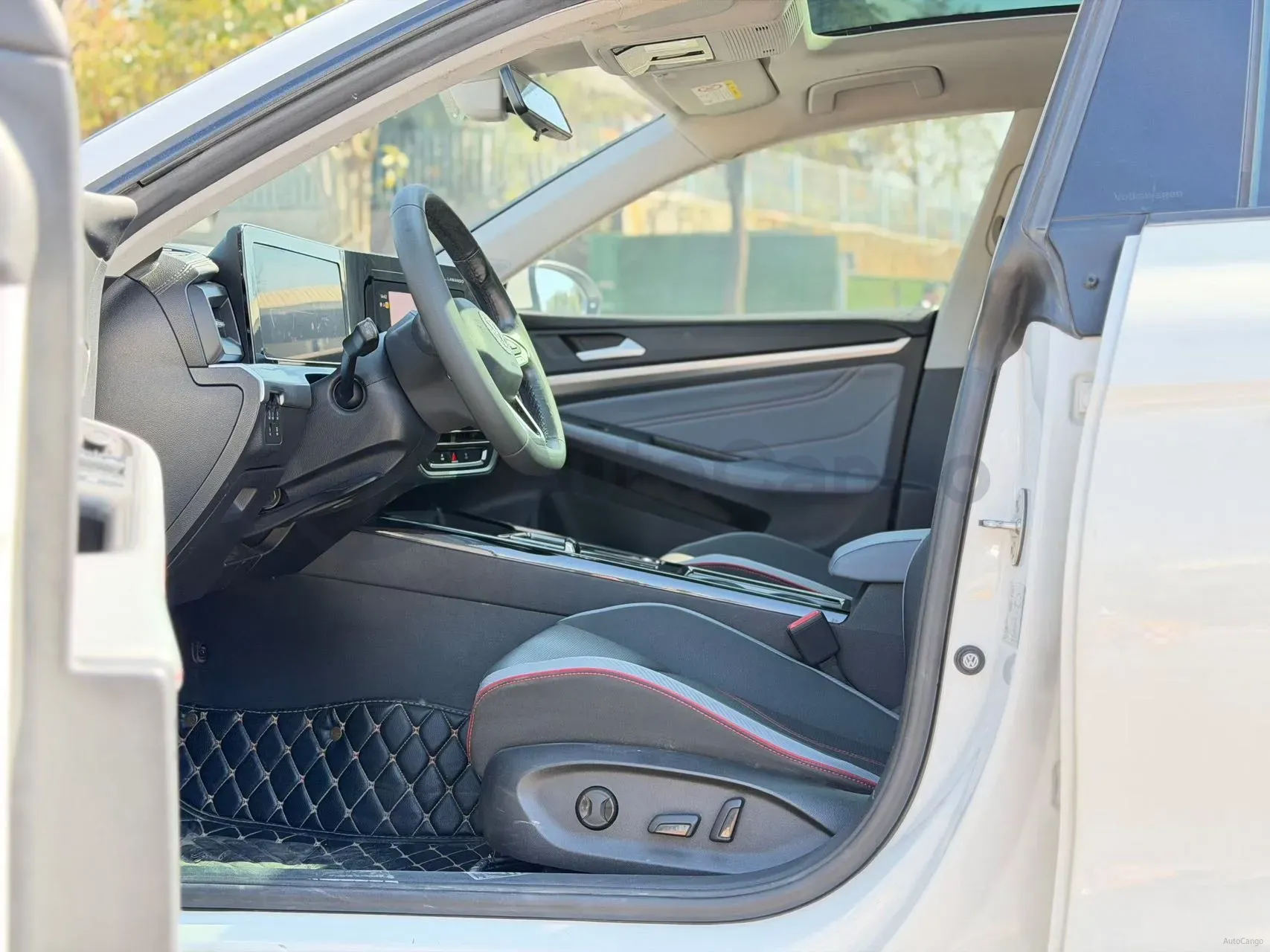 2022 Volkswagen Lavida 1.4T 150HP L4 7DCT,autocango,china used car exporter,china ev exporter,chinese used car exporter,chinese used ev exporter