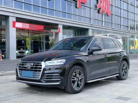 2020 AUDI Q5L,autocango,china used car exporter,china ev exporter,chinese used car exporter,chinese used ev exporter