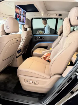 2025 Li i8 BEV