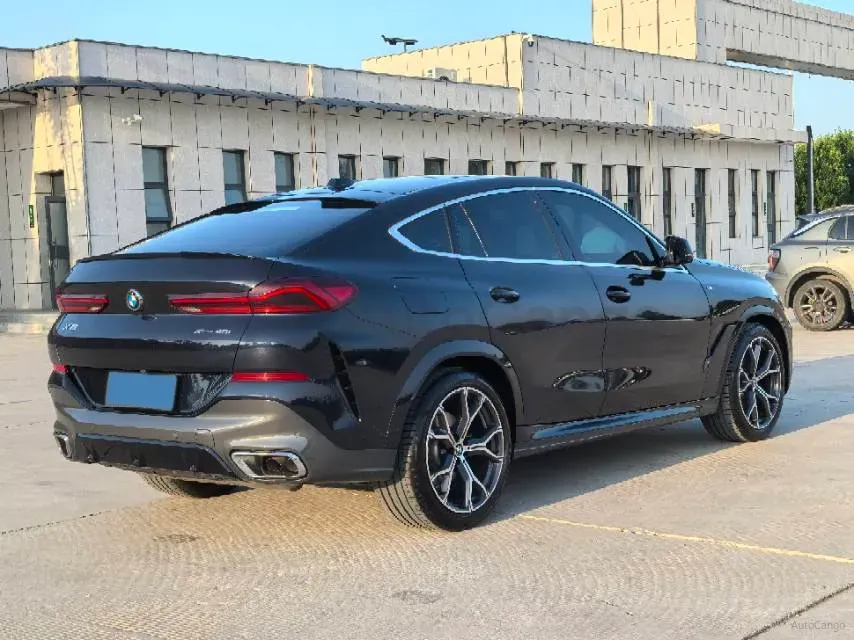 2023 BMW X6 3.0T 381HP L6 8AT,autocango,china used car exporter,china ev exporter,chinese used car exporter,chinese used ev exporter