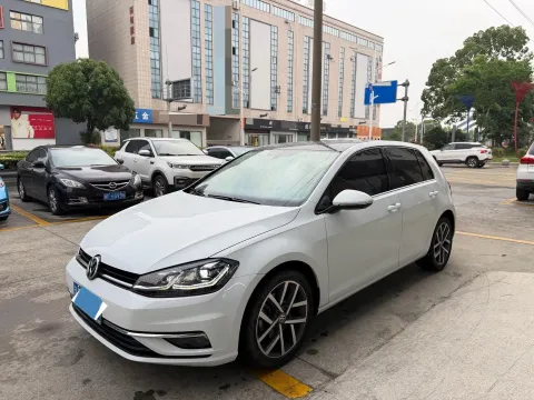 2020 VOLKSWAGEN GOLF,autocango,china used car exporter,china ev exporter,chinese used car exporter,chinese used ev exporter