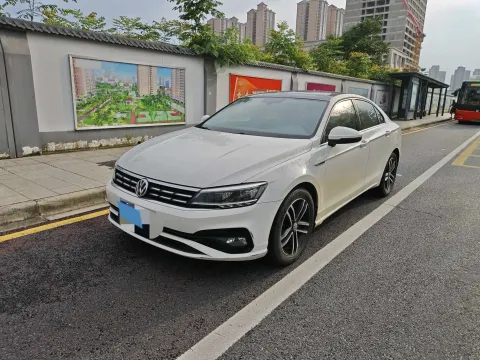2021 VOLKSWAGEN LAMANDO,autocango,china used car exporter,china ev exporter,chinese used car exporter,chinese used ev exporter