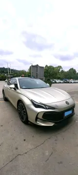 2025 MG 7 1.5T 188HP L4 7DCT