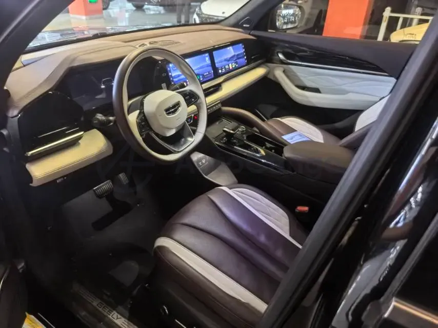 2021 Geely Monjaro 2.0T 218HP L4 7DCT,autocango,china used car exporter,china ev exporter,chinese used car exporter,chinese used ev exporter