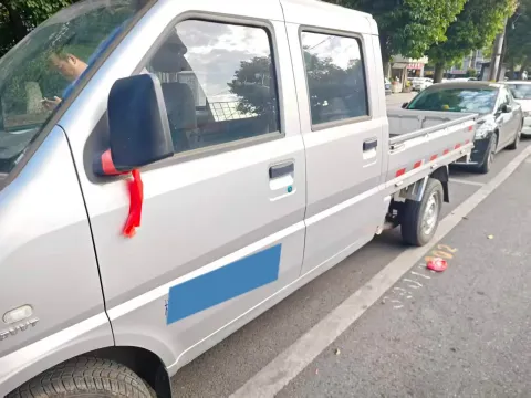 2023 WuLing RongGuang Mini Truck 1.5L 102HP L4 5MT,autocango,china used car exporter,china ev exporter,chinese used car exporter,chinese used ev exporter