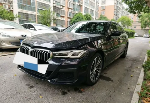 2021 BMW 5 SERIES,autocango,china used car exporter,china ev exporter,chinese used car exporter,chinese used ev exporter