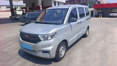 2021 WuLing RongGuang Mini Truck 1.2L 76HP L4 5MT,autocango,china used car exporter,china ev exporter,chinese used car exporter,chinese used ev exporter