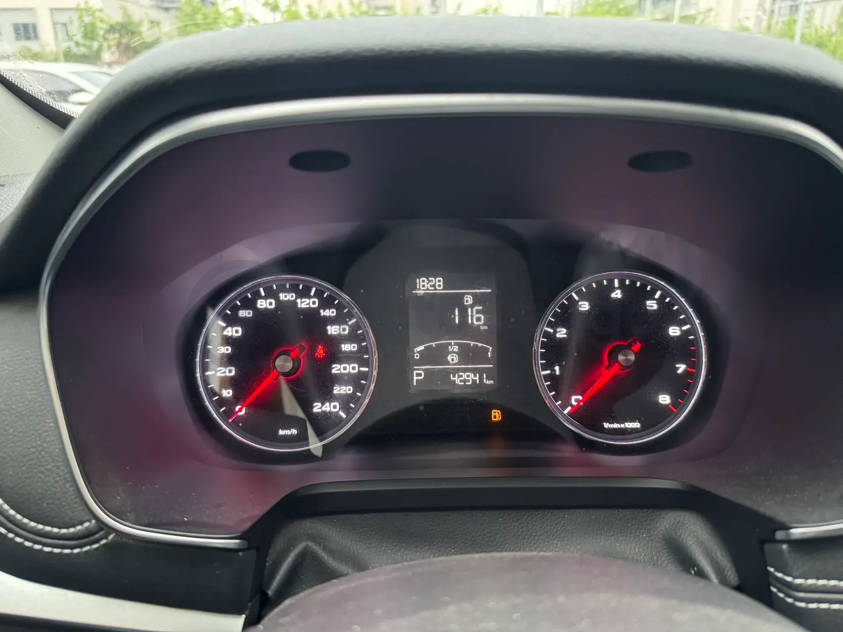 2018 Roewe RX5 1.5T 169HP L4 7DCT,autocango,china used car exporter,china ev exporter,chinese used car exporter,chinese used ev exporter