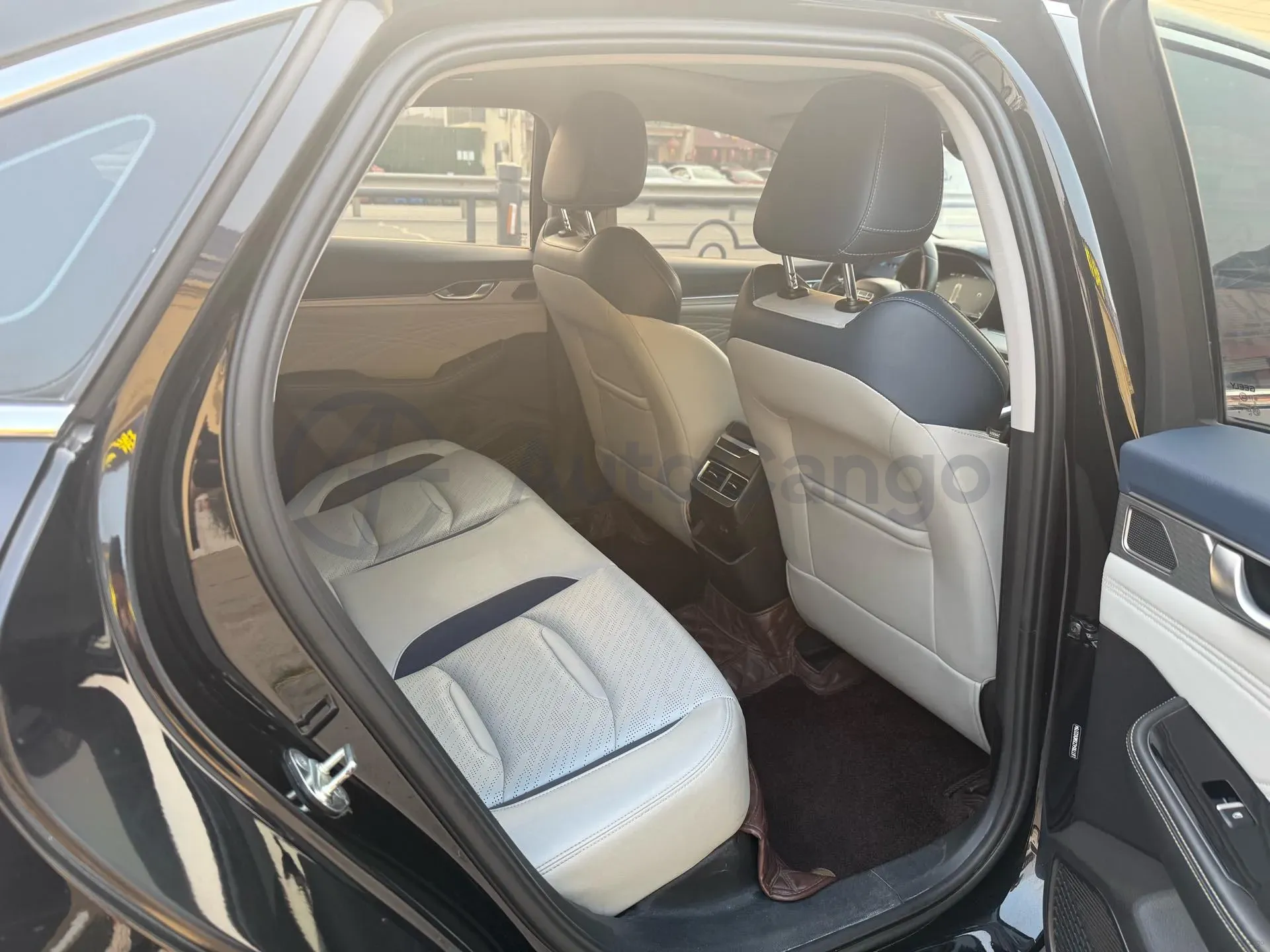 2021 Geely Preface 2.0T 190HP L4 7DCT,autocango,china used car exporter,china ev exporter,chinese used car exporter,chinese used ev exporter
