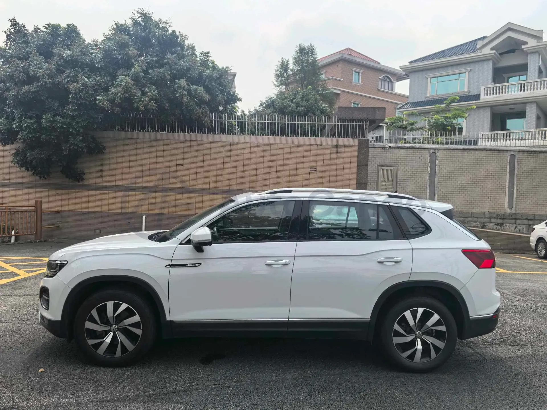 2020 Volkswagen Tayron 2.0T 186HP L4 7DCT,autocango,china used car exporter,china ev exporter,chinese used car exporter,chinese used ev exporter