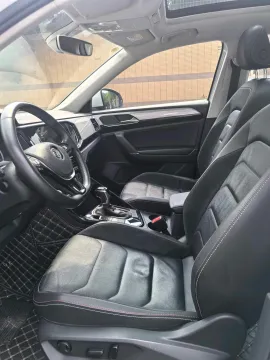 2020 Volkswagen Tayron 2.0T 186HP L4 7DCT