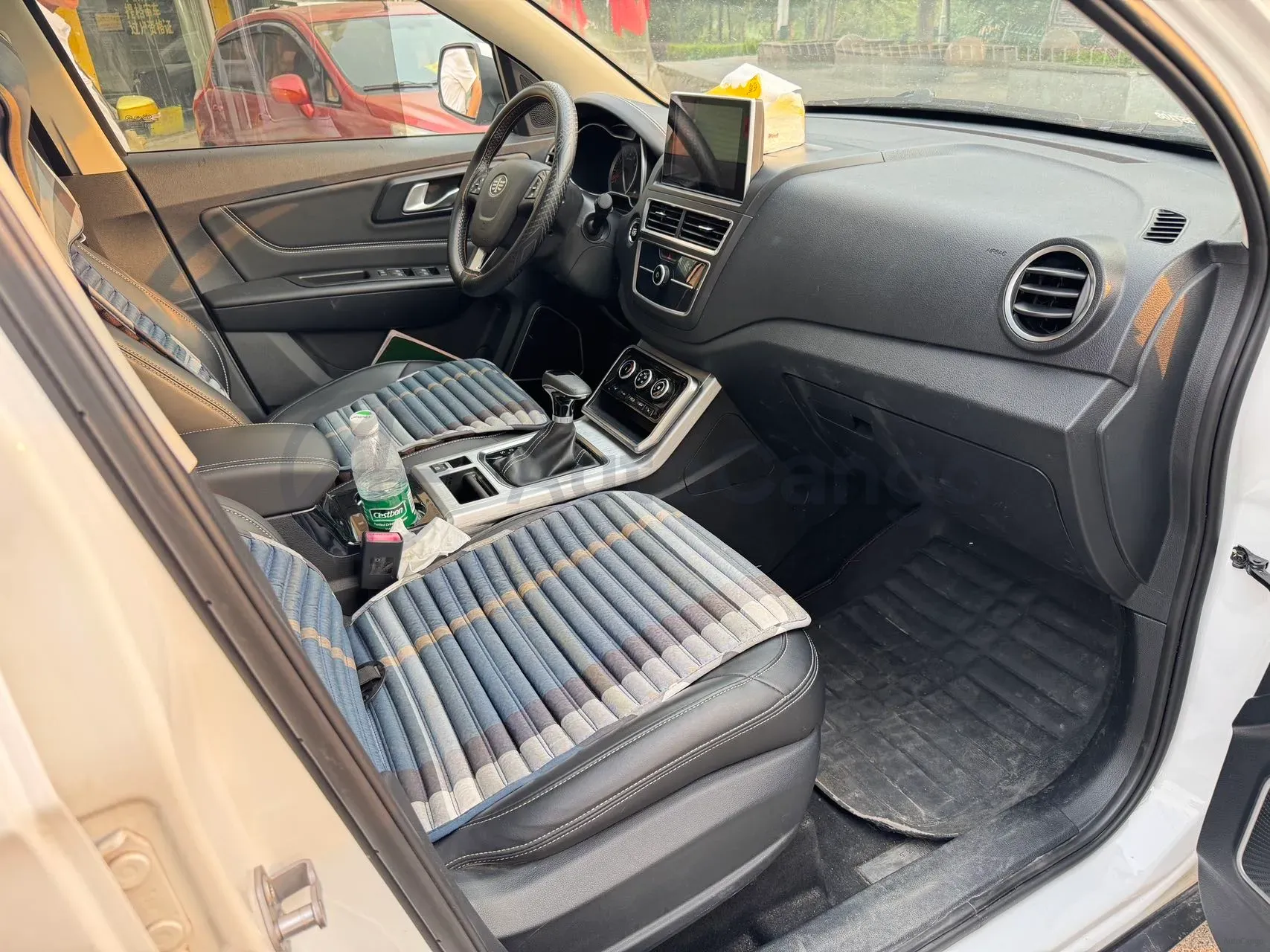 2018 Bestune X40 1.6L 114HP L4 6AT,autocango,china used car exporter,china ev exporter,chinese used car exporter,chinese used ev exporter