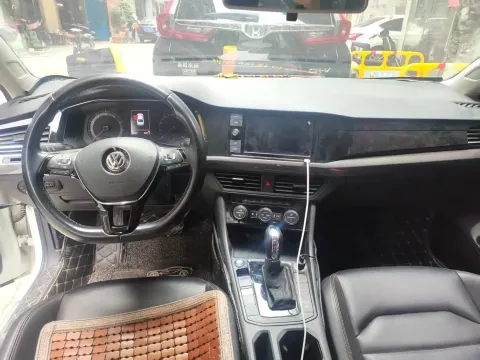 2019 Roewe RX5 MAX 1.5T 173HP L4 6AT,autocango,china used car exporter,china ev exporter,chinese used car exporter,chinese used ev exporter