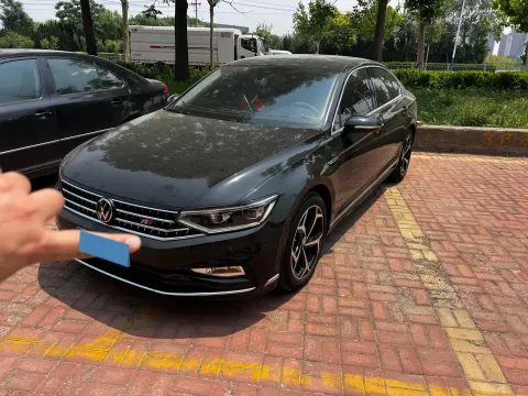 2023 VOLKSWAGEN MAGOTAN,autocango,china used car exporter,china ev exporter,chinese used car exporter,chinese used ev exporter