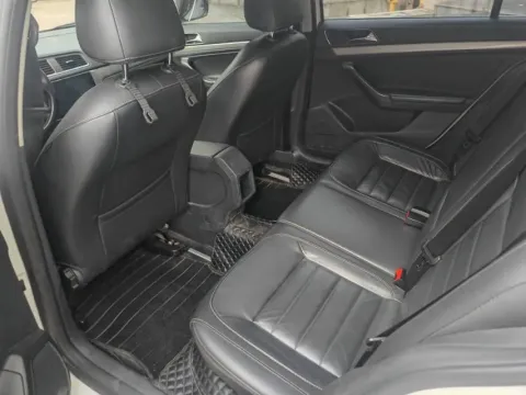 2017 Volkswagen Lavida 1.6L 110HP L4 6AT,autocango,china used car exporter,china ev exporter,chinese used car exporter,chinese used ev exporter