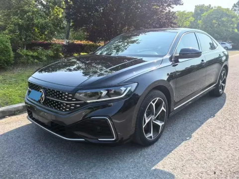 2024 VOLKSWAGEN PASSAT,autocango,china used car exporter,china ev exporter,chinese used car exporter,chinese used ev exporter