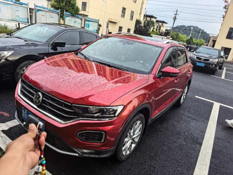 2019 VOLKSWAGEN T-ROC,autocango,china used car exporter,china ev exporter,chinese used car exporter,chinese used ev exporter