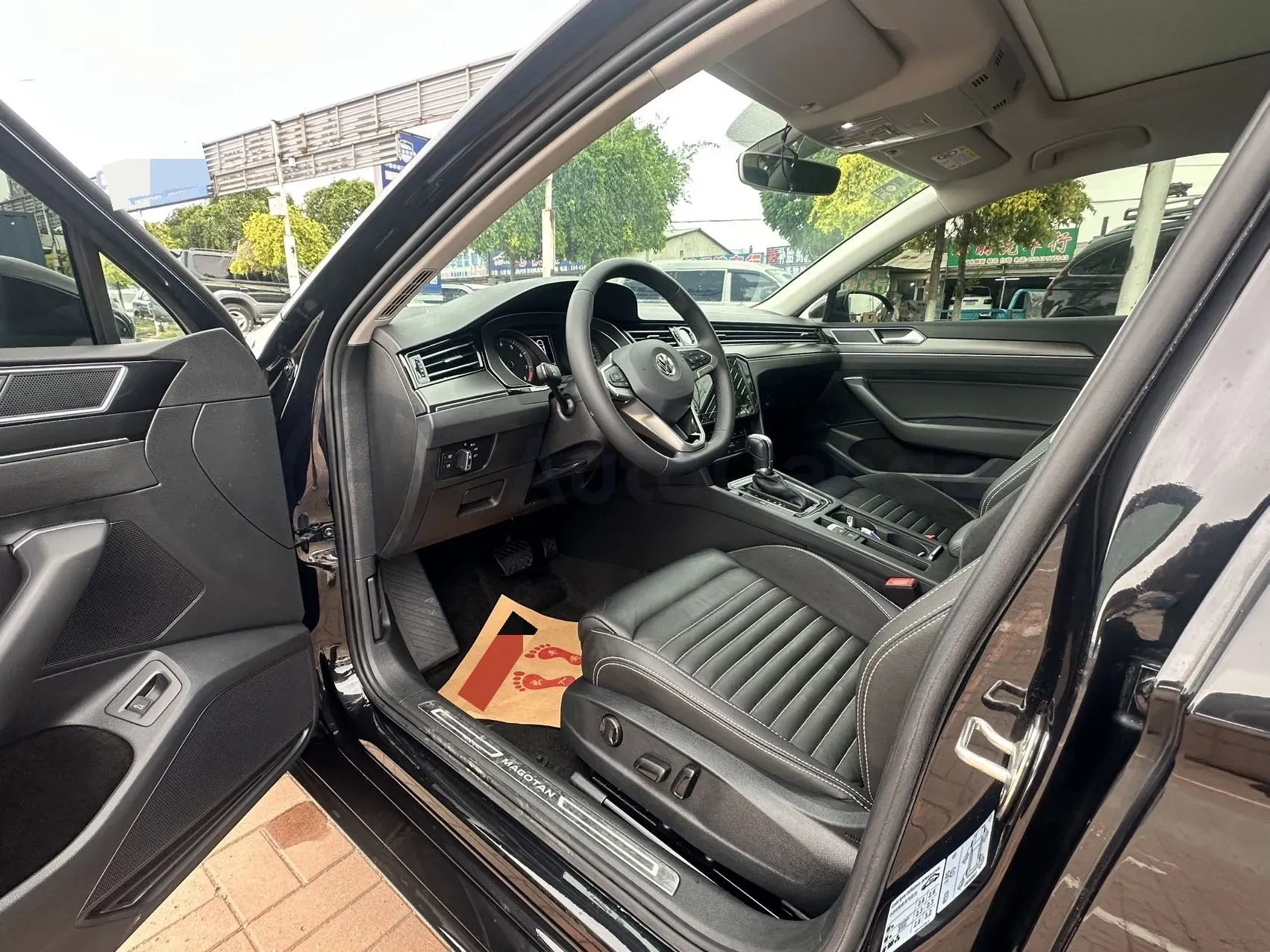 2020 Volkswagen Magotan 2.0T 186HP L4 7DCT,autocango,china used car exporter,china ev exporter,chinese used car exporter,chinese used ev exporter