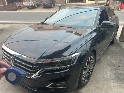 2020 VOLKSWAGEN PASSAT,autocango,china used car exporter,china ev exporter,chinese used car exporter,chinese used ev exporter