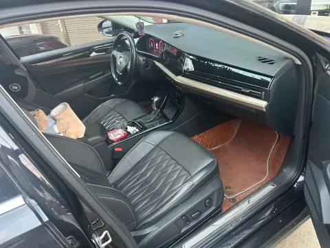 2020 Volkswagen Passat 2.0T 186HP L4 7DCT