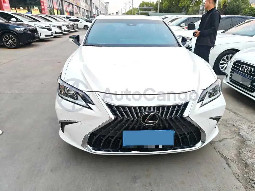 2023 Lexus ES 2.0L 173HP L4 CVT,autocango,china used car exporter,china ev exporter,chinese used car exporter,chinese used ev exporter