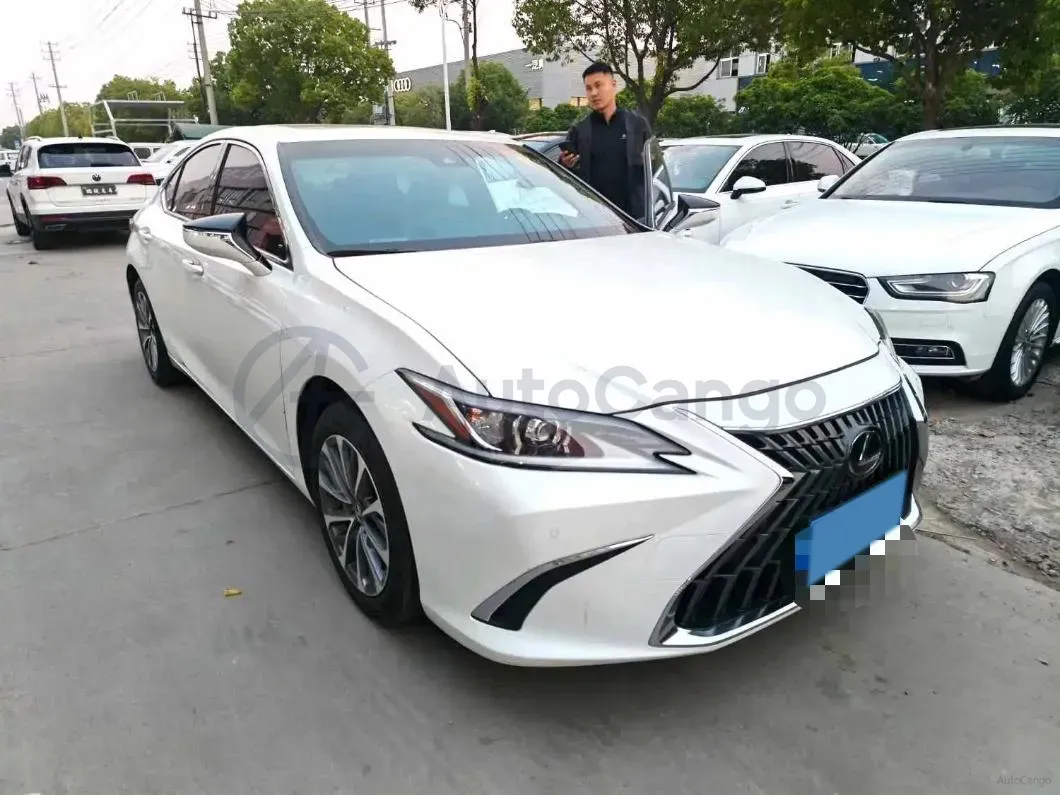 2023 Lexus ES 2.0L 173HP L4 CVT,autocango,china used car exporter,china ev exporter,chinese used car exporter,chinese used ev exporter