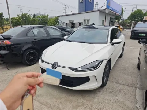 2022 VOLKSWAGEN LAVIDA,autocango,china used car exporter,china ev exporter,chinese used car exporter,chinese used ev exporter