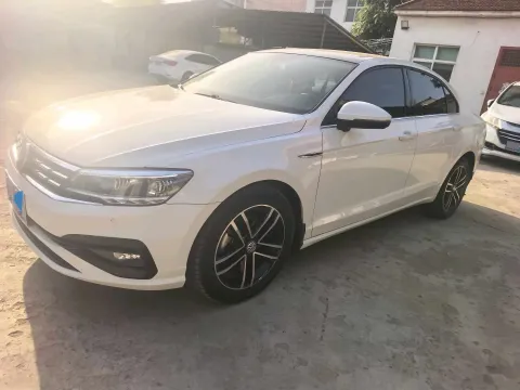 2019 VOLKSWAGEN PASSAT,autocango,china used car exporter,china ev exporter,chinese used car exporter,chinese used ev exporter