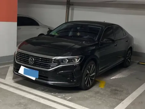 2024 VOLKSWAGEN PASSAT,autocango,china used car exporter,china ev exporter,chinese used car exporter,chinese used ev exporter