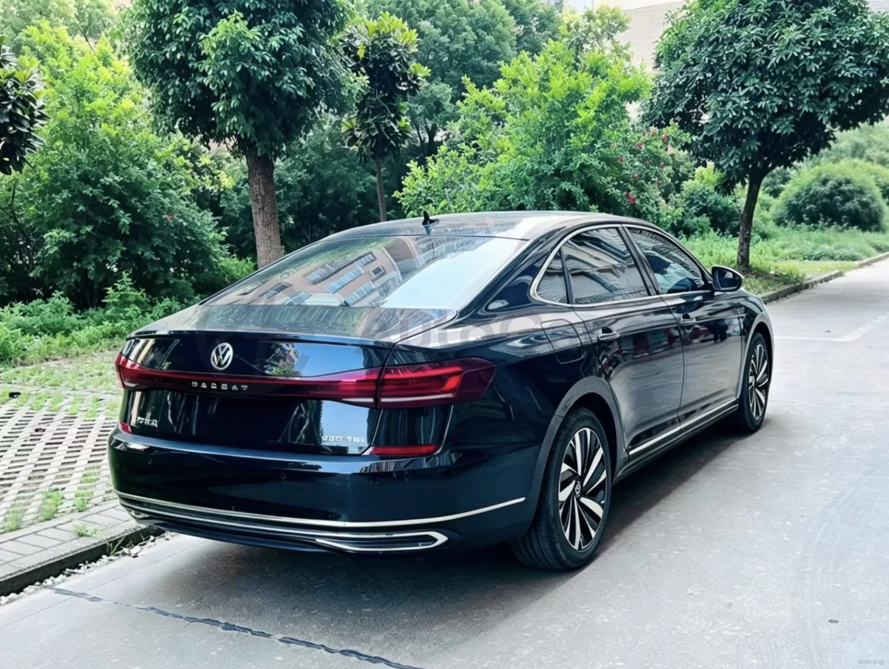2024 Volkswagen Passat 2.0T 220HP L4 7DCT,autocango,china used car exporter,china ev exporter,chinese used car exporter,chinese used ev exporter
