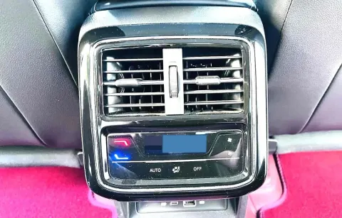 2024 Volkswagen Passat 2.0T 220HP L4 7DCT