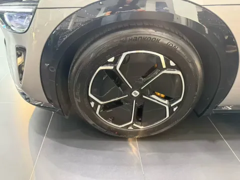 2025 MI YU7 BEV 101.7KWH,autocango,china used car exporter,china ev exporter,chinese used car exporter,chinese used ev exporter