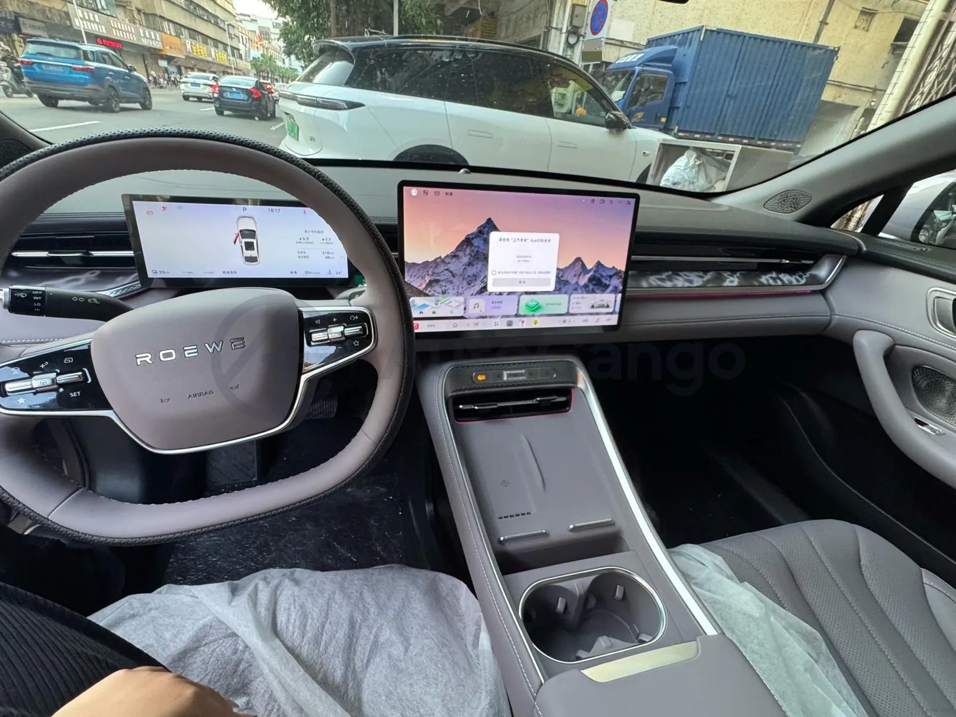 2025 Roewe M7 DMH 1.5L 112HP L4 1DHT PHEV,autocango,china used car exporter,china ev exporter,chinese used car exporter,chinese used ev exporter