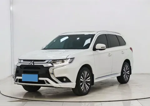 2021 MITSUBISHI OUTLANDER,autocango,china used car exporter,china ev exporter,chinese used car exporter,chinese used ev exporter