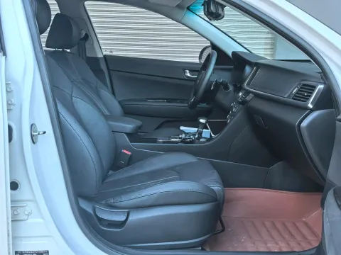 2016 Kia K5 1.6T 180HP L4 7DCT