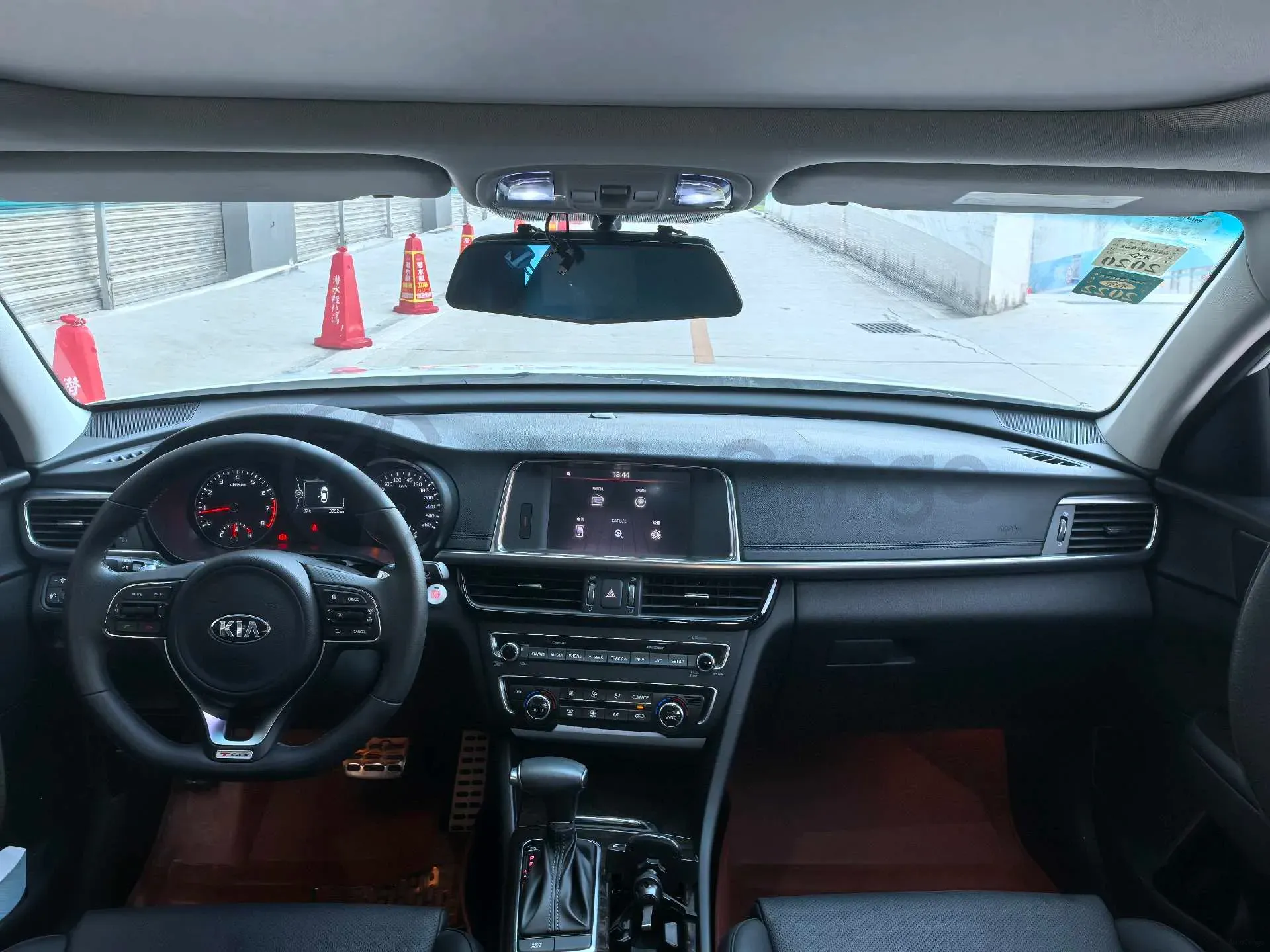 2016 Kia K5 1.6T 180HP L4 7DCT,autocango,china used car exporter,china ev exporter,chinese used car exporter,chinese used ev exporter