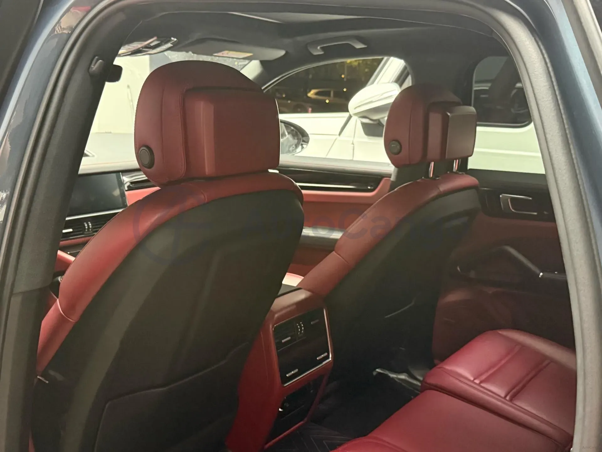2018 Porsche Cayenne 3.0T 340HP V6 8AT,autocango,china used car exporter,china ev exporter,chinese used car exporter,chinese used ev exporter