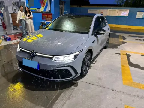 2021 VOLKSWAGEN GOLF,autocango,china used car exporter,china ev exporter,chinese used car exporter,chinese used ev exporter