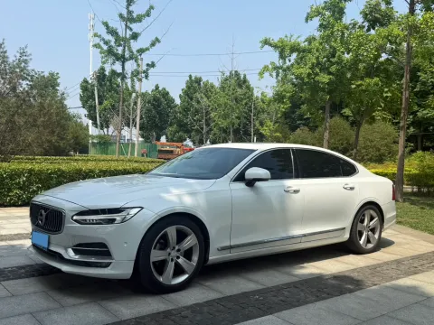 2018 VOLVO S90,autocango,china used car exporter,china ev exporter,chinese used car exporter,chinese used ev exporter