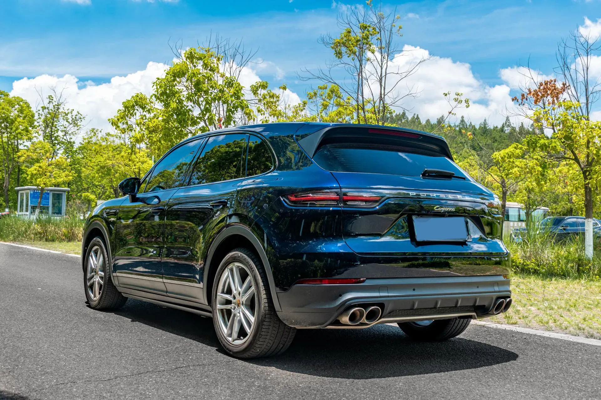 2021 Porsche Cayenne 2.0T 252HP L4 8AT PHEV 17.9KWH,autocango,china used car exporter,china ev exporter,chinese used car exporter,chinese used ev exporter