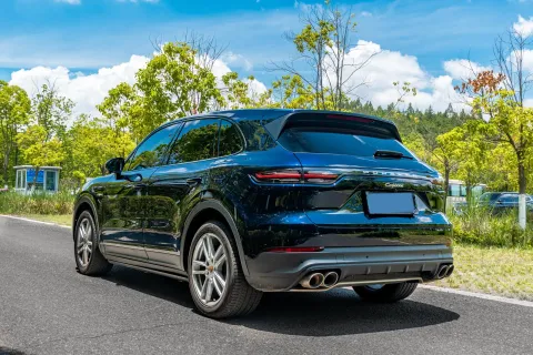 2021 Porsche Cayenne 2.0T 252HP L4 8AT PHEV 17.9KWH