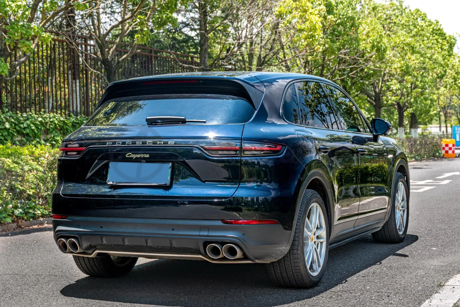 2021 Porsche Cayenne 2.0T 252HP L4 8AT PHEV 17.9KWH,autocango,china used car exporter,china ev exporter,chinese used car exporter,chinese used ev exporter