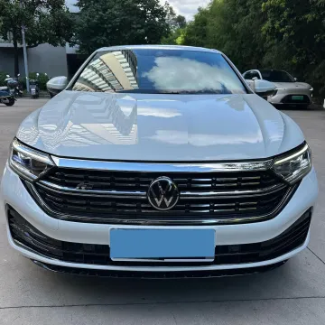 2023 Volkswagen Sagitar 1.5T 160HP L4 7DCT
