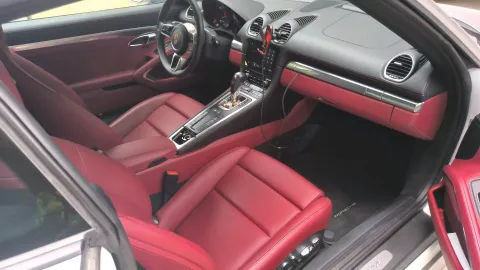 2022 Porsche 718 2.0T 250HP H4 7DCT