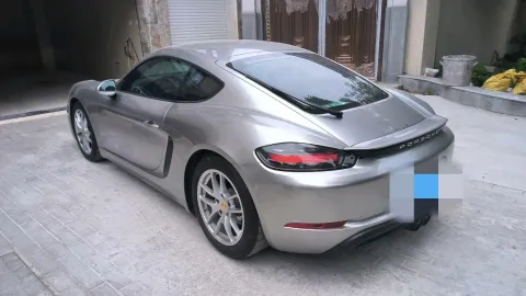 2022 Porsche 718 2.0T 250HP H4 7DCT