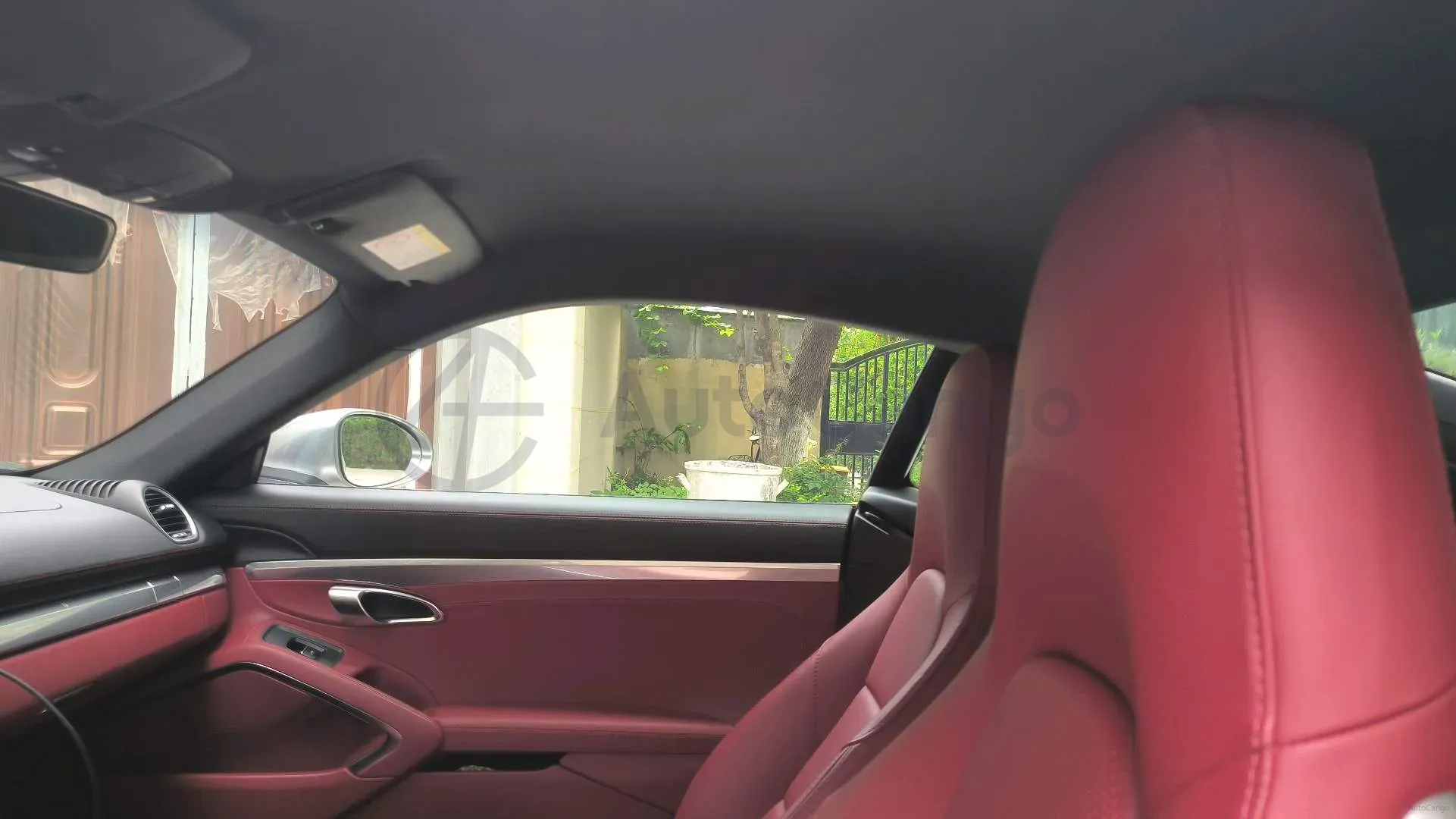 2022 Porsche 718 2.0T 250HP H4 7DCT,autocango,china used car exporter,china ev exporter,chinese used car exporter,chinese used ev exporter